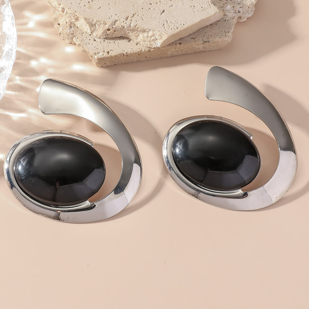 Wholesale Exaggerated personality turquoise alloy earrings