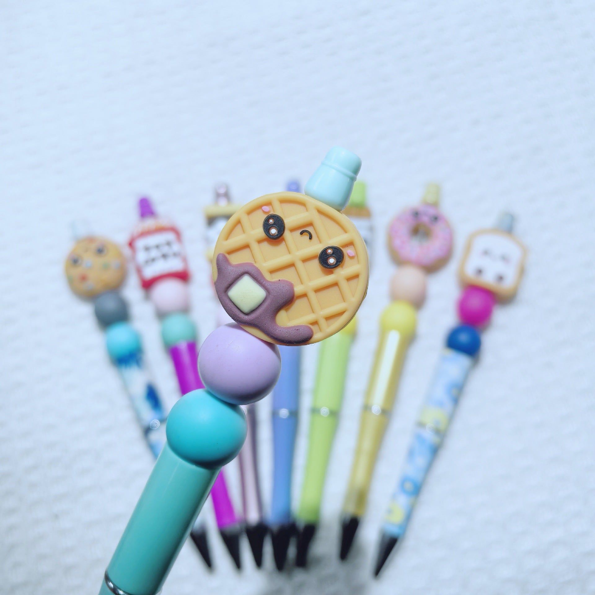 Wholesale 10pcs/pack Hot-Selling New 3D focalSilicone Cartoon Beads Beading