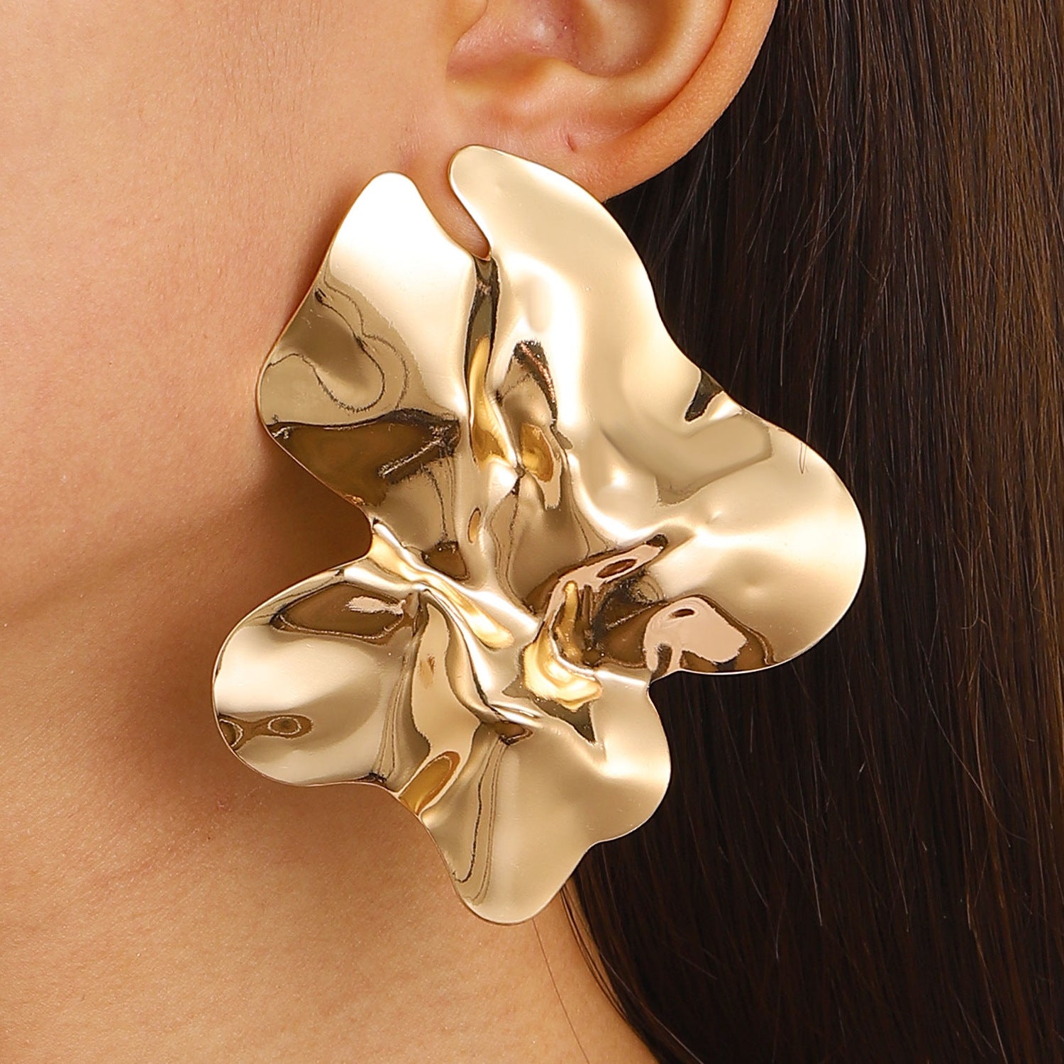Wholesale Vintage Lava Texture Irregular Geometric Earrings For Women Gold Metal Electroplated Fashion Accessory