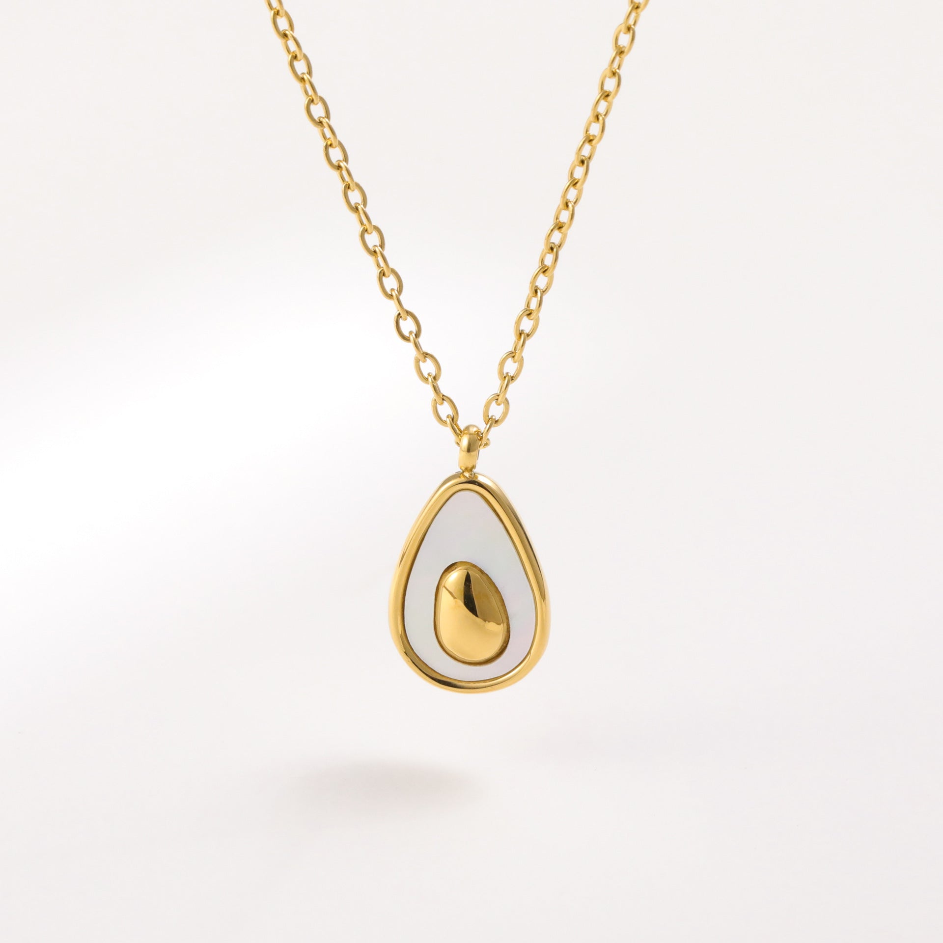 Wholesale Drop-shaped Shell Stainless Steel 18k Gold Plated Necklace Clavicle Chain