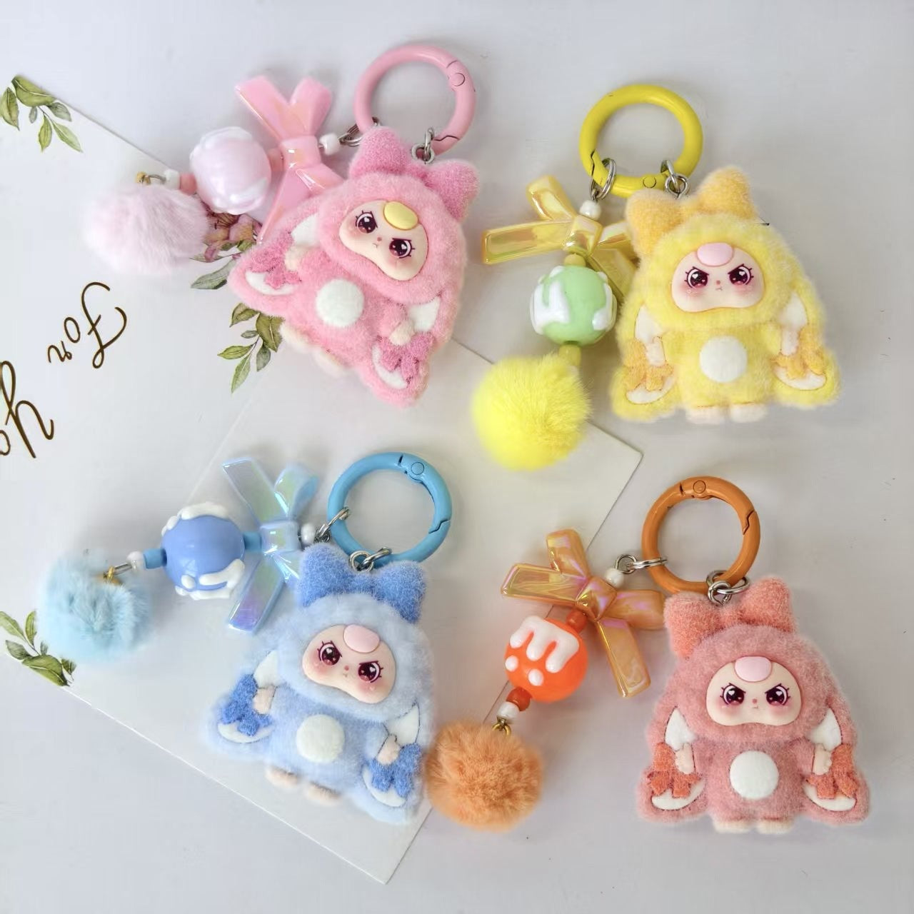 Wholesale Colorful cute cartoon Keychains