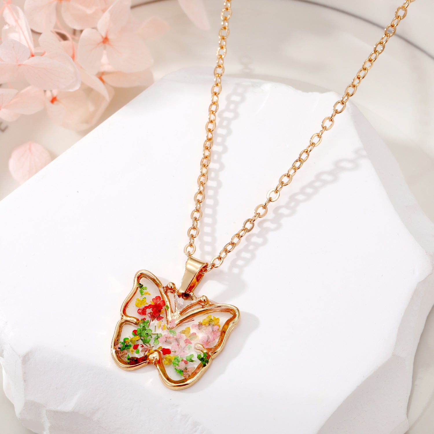 Wholesale Bohemian Natural Dried Flower Geometric Polygon Butterfly Necklace