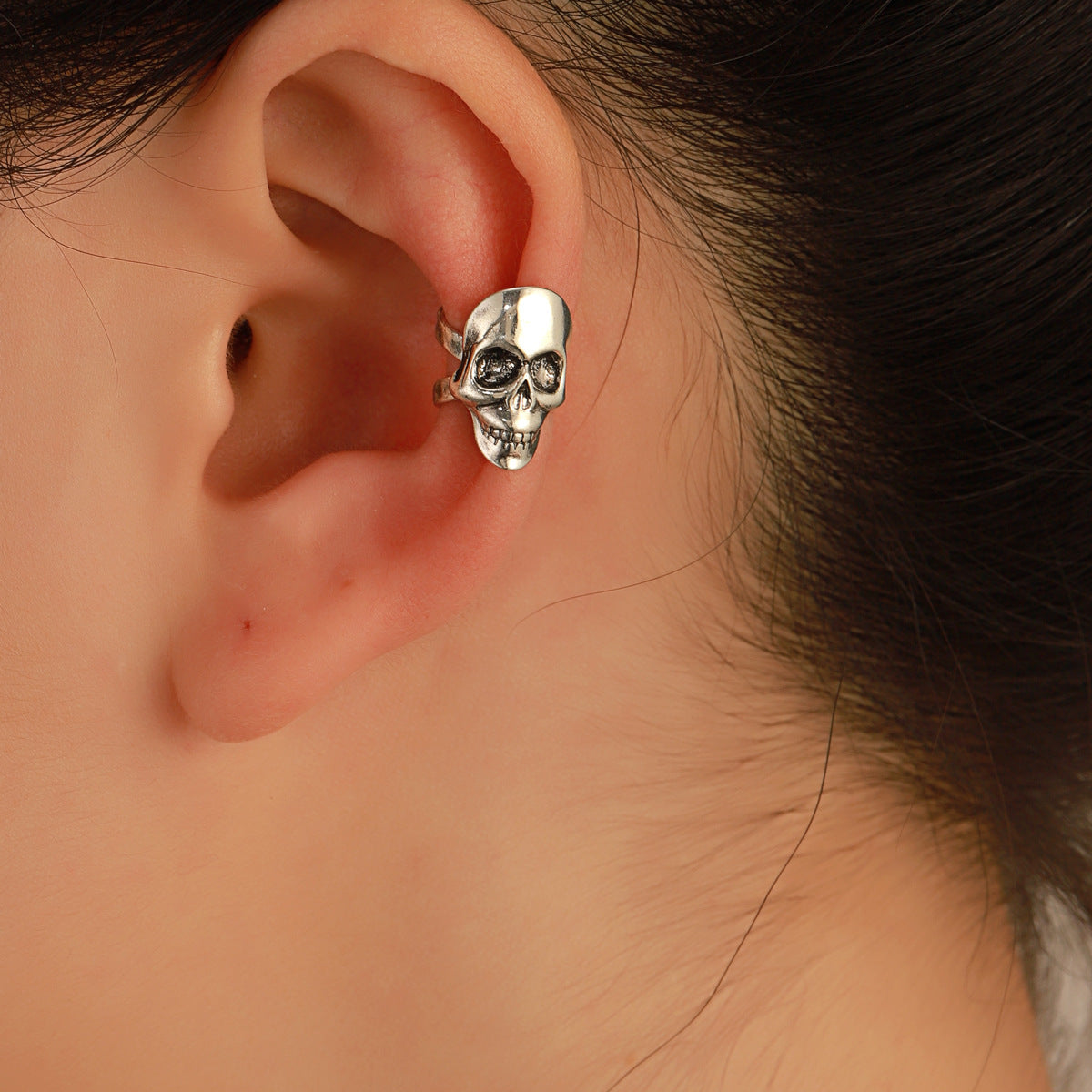 Wholesale Halloween Retro Exaggerated Gothic Horror Skull Heart Alloy Earrings