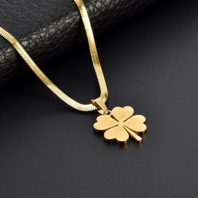 Wholesale Four Leaf Clover Gold Choker Necklace Titanium Steel Fashion Jewelry Accessory For Women Boutique Resale
