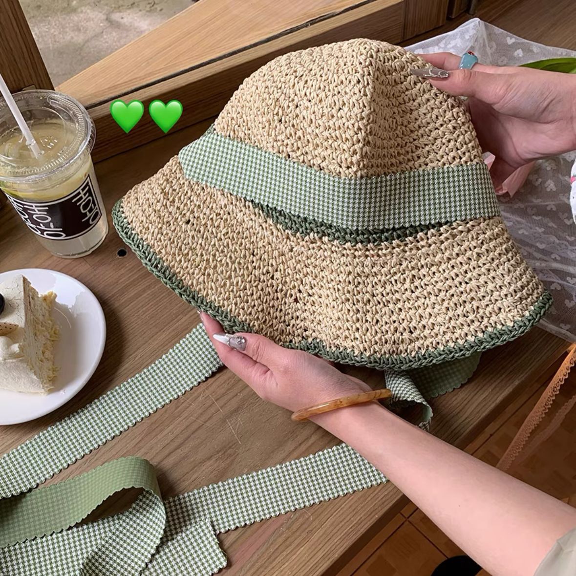 Wholesale Sweet Sunscreen Fisherman's Hat with Big Eaves and Small Woven Straw Hats