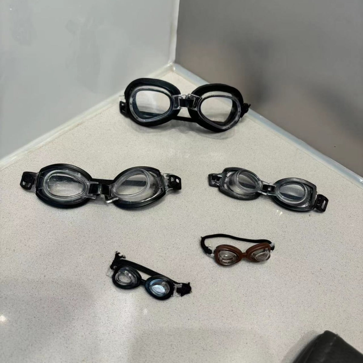 Wholesale 10pcs/pack Doll mini swimming goggles pilot dog accessories