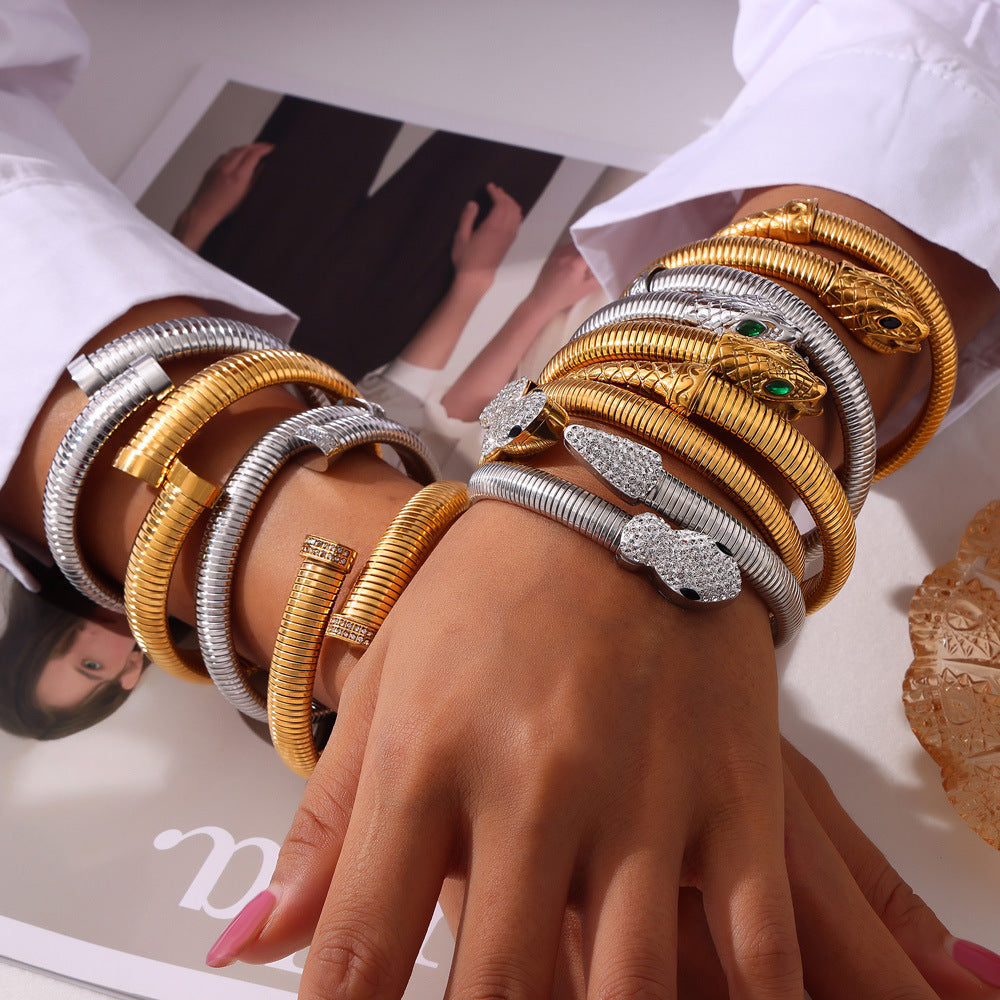 Wholesale Fashion Commuter Elastic Goose Throat Chain Design Sense Opening Bracelet Diamond-encrusted Spirit Snake Shape Titanium Steel Gold-plated Jewelry suit