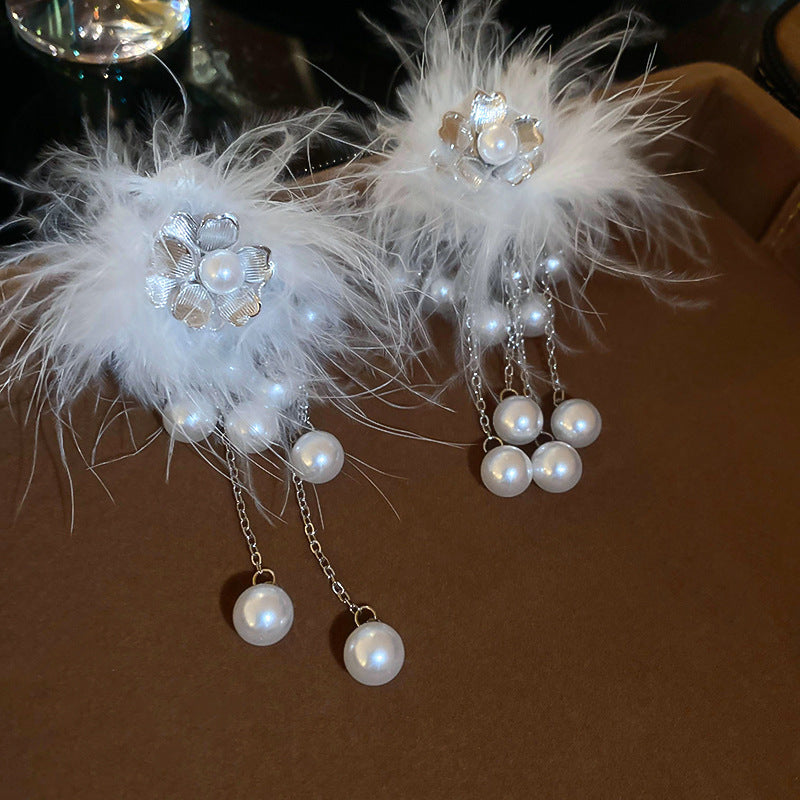 Wholesale Diamond studded bow feather tassel earrings