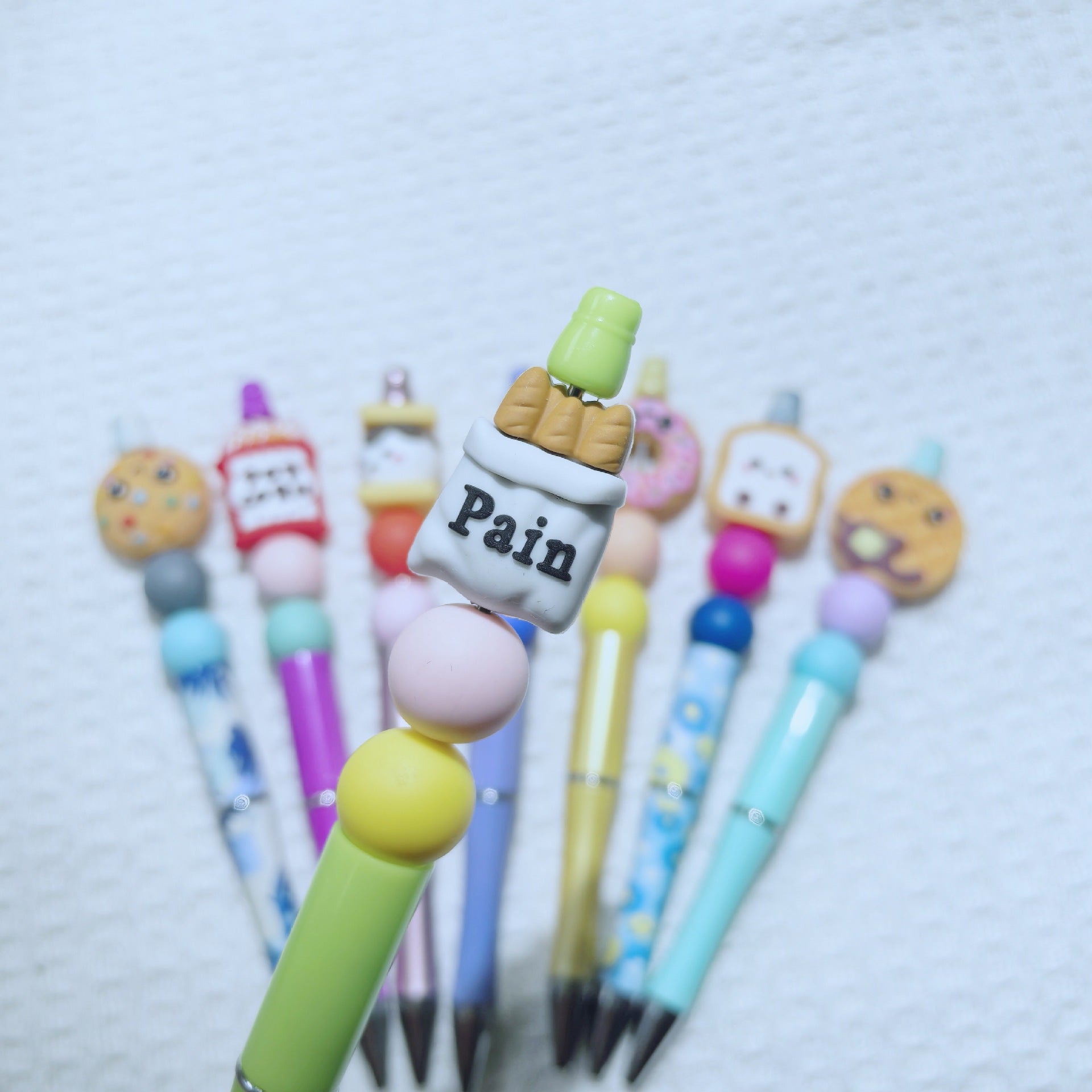 Wholesale 10pcs/pack Hot-Selling New 3D focalSilicone Cartoon Beads Beading