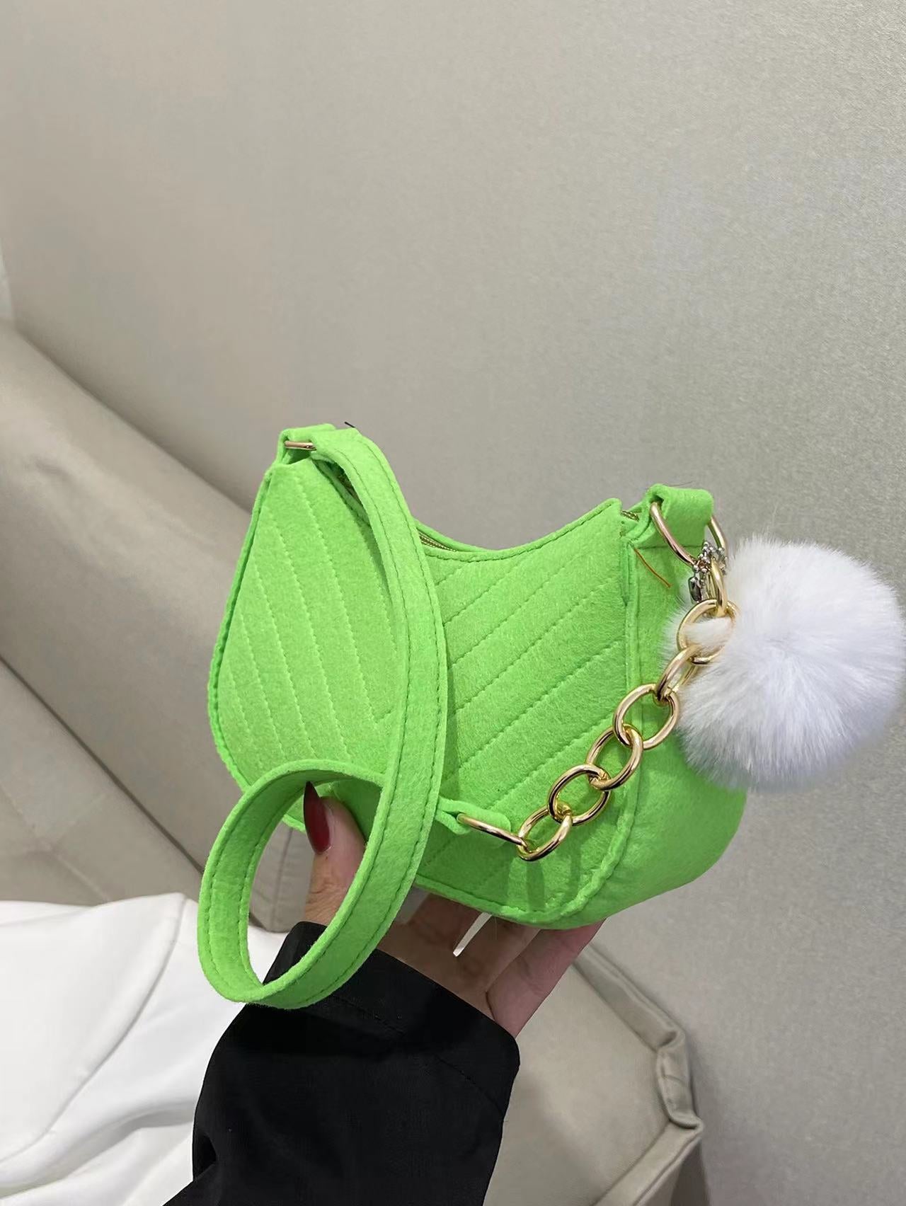 Wholesale Casual winter small fresh retro messenger bag temperament solid color fashion one shoulder foreign style small square bag