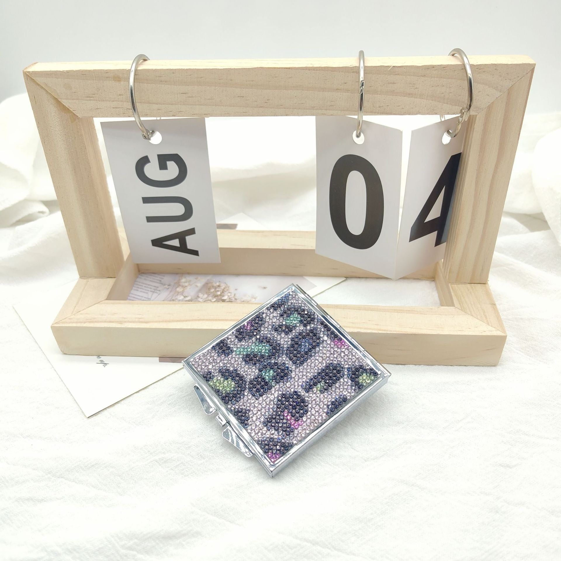 Wholesale fashion block metal cross-border rhinestone fashion folding makeup mirror