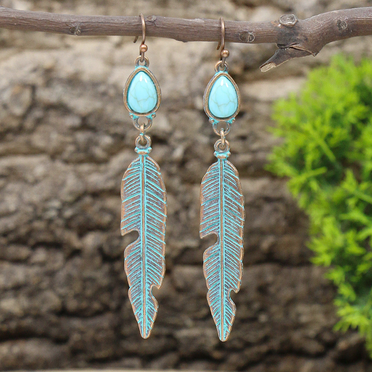 Wholesale Simple Retro Long Leaf Pendant Turquoise Earrings