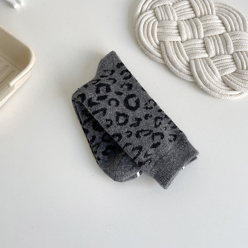 Wholesale Leopard Print Socks, Medium Tube Socks, Winter Warm Wool Socks