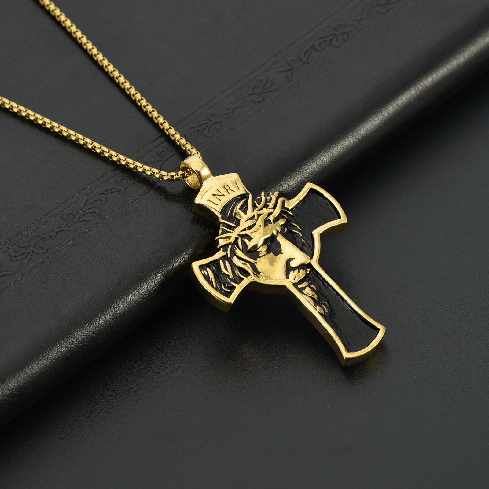 Wholesale Retro Portrait Thorn Crown Cross Stainless Steel Men's Necklace