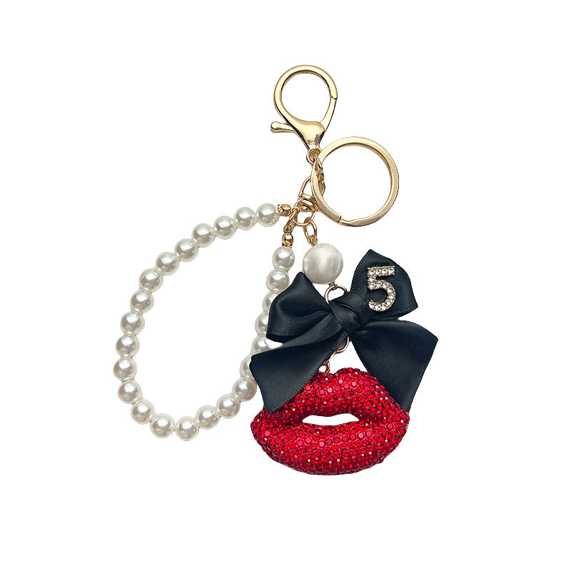 Wholesale New clay lips pearl chain car keychain