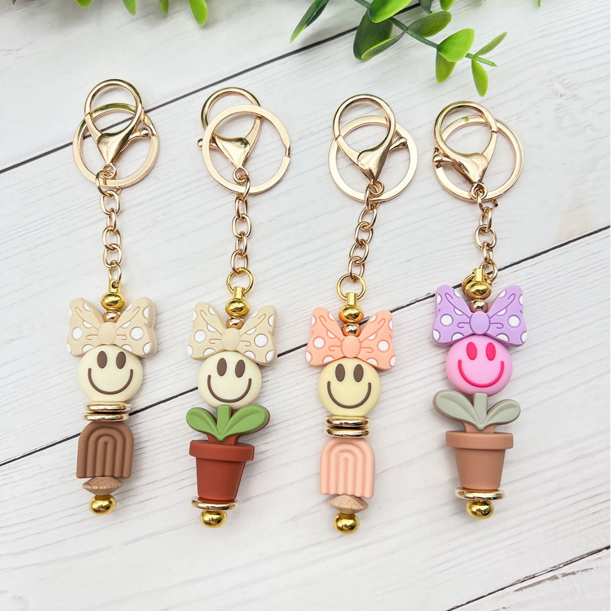 Wholesale New Cute Smiley Dot Bow Silicone Beaded Keychain Bag Key
