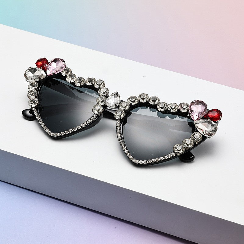 Wholesale Cat's eye diamond heart sunglasses