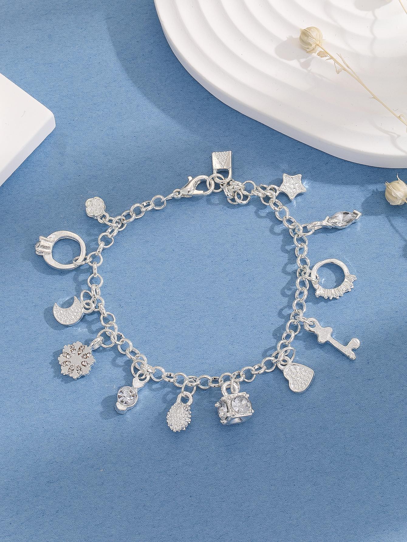 Wholesale Women's thirteen charm bracelet