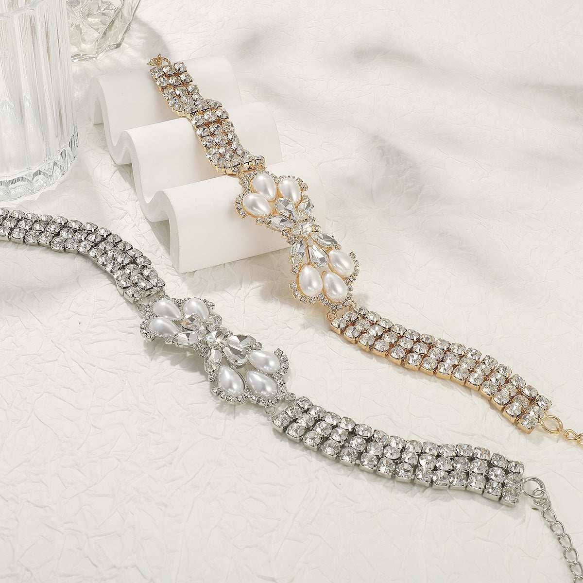 Wholesale Vintage Diamond Pearl Bow Necklace