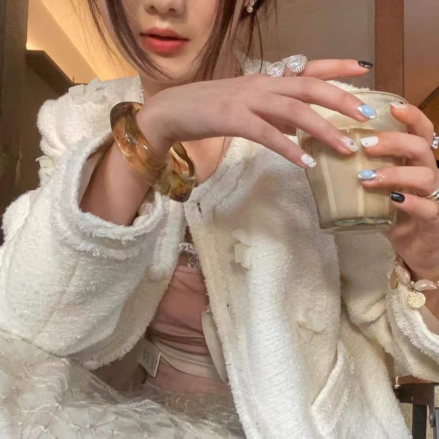 Wholesale Gradient Transparent Acrylic Bracelet Special-shaped Resin Square Bracelet