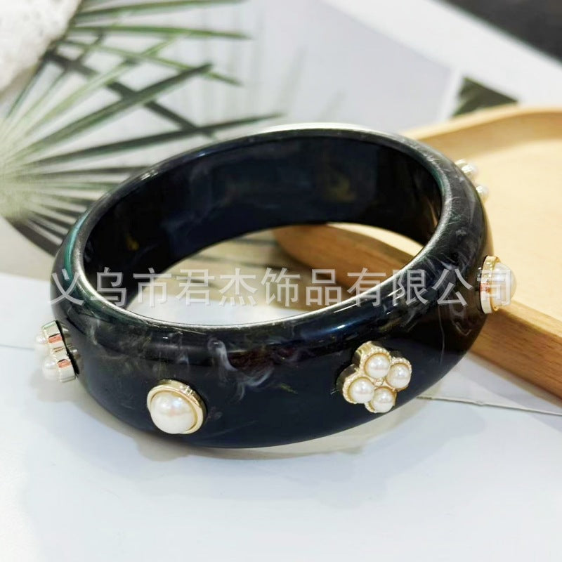 Wholesale Resin Pearl Shell Bracelet