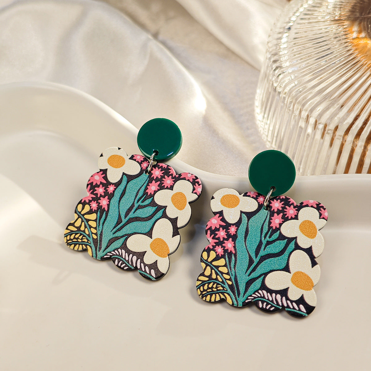 Wholesale Retro Flower Earrings Spring Creative Square Wave Sunflower Daisy Acrylic Earrings
