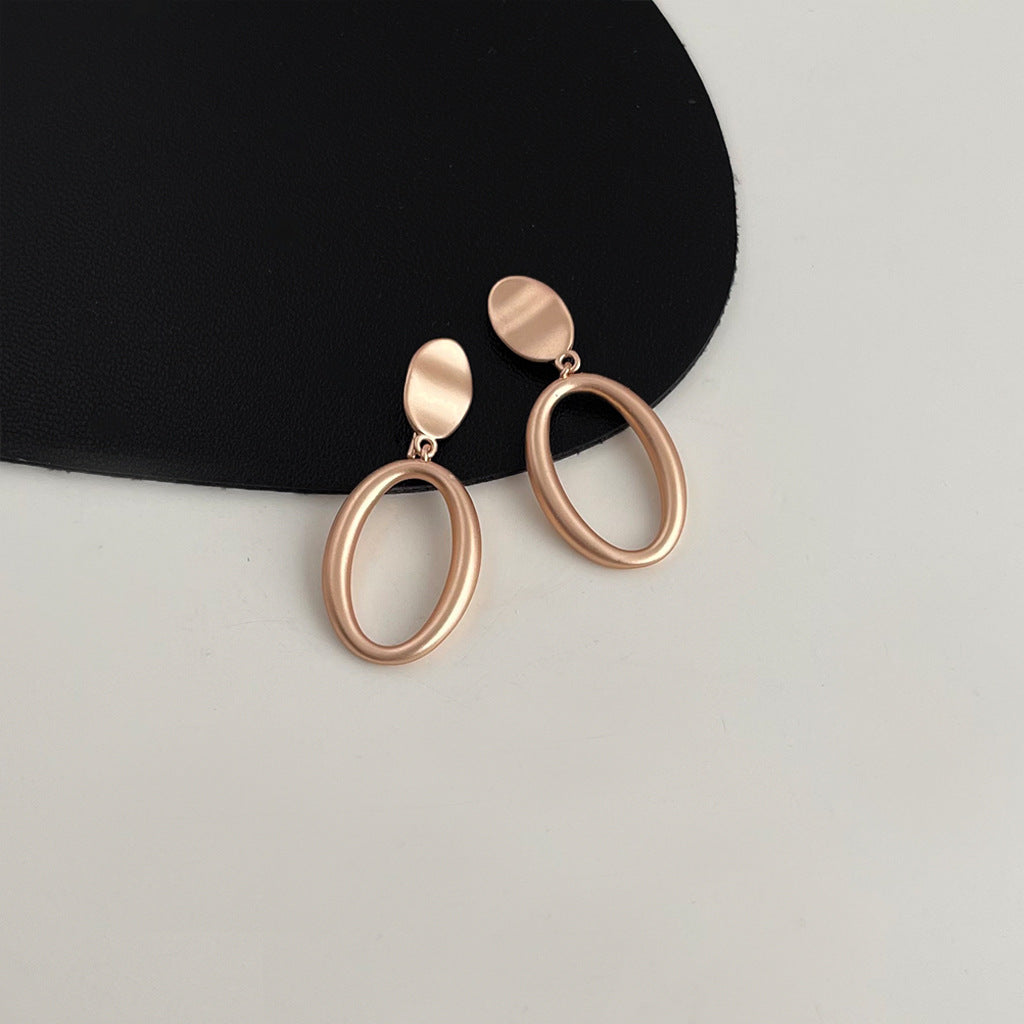 Wholesale Retro geometric metallic irregular earrings