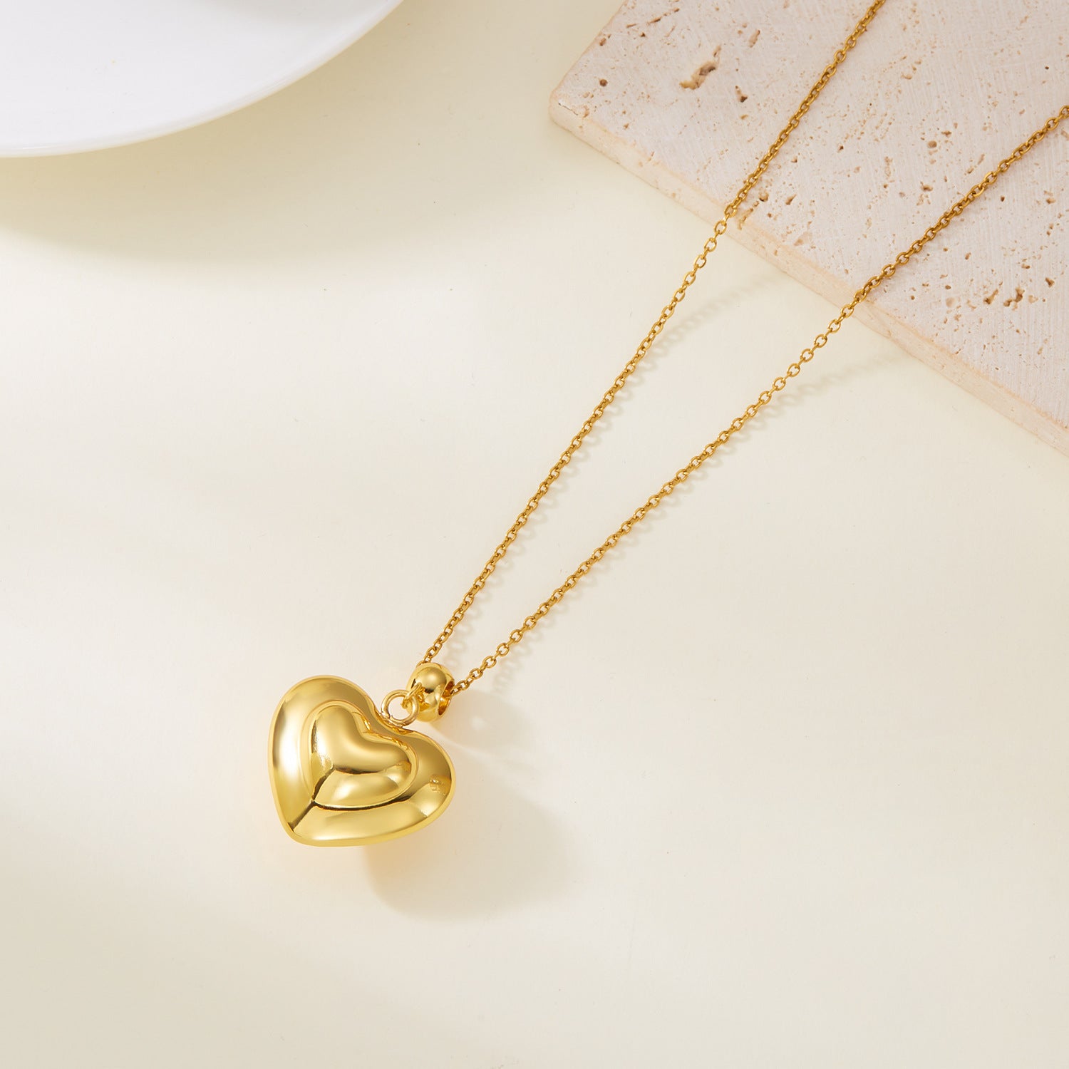 Wholesale Chain striped heart-shaped stainless steel necklace