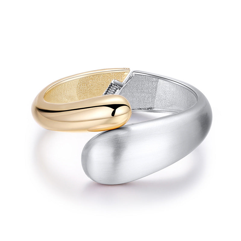 Wholesale Two-color Stitching Open Alloy Spring Buckle Bracelet