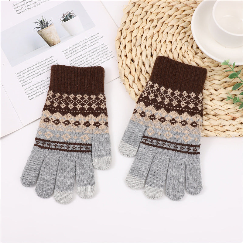 Wholesale Thick and Warm Knitted Glove with Velvet