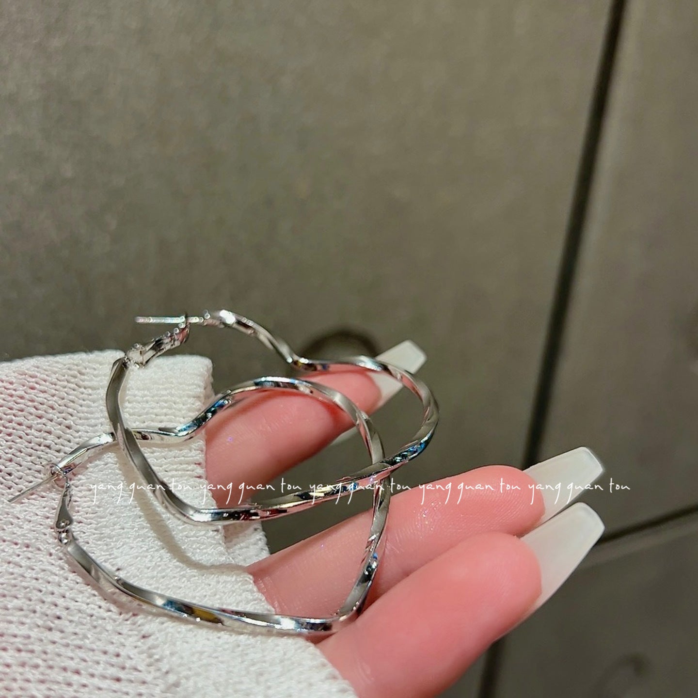 Wholesale Exaggerated glossy metal circle earrings