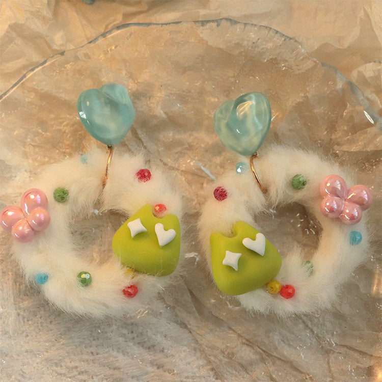 Wholesale Autumn and Winter Plush Love Ear Clip Earrings