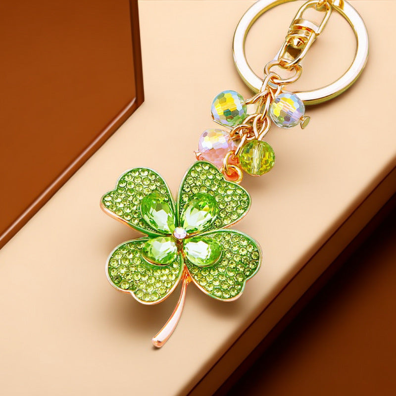 Wholesale Trendy Crystal Four Leaf Clover Keychain Zinc Alloy Car Key Ring Bag Charm Gift For Wedding Party