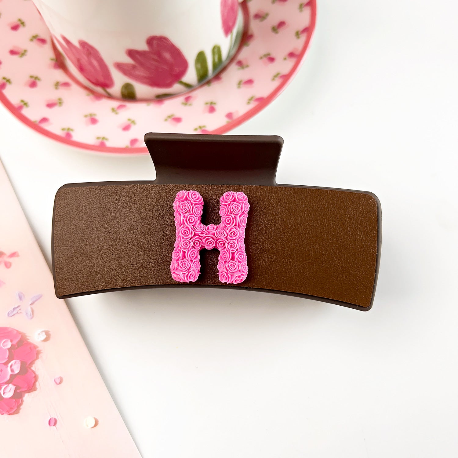 Wholesale Large Patch Heart Letter Clip