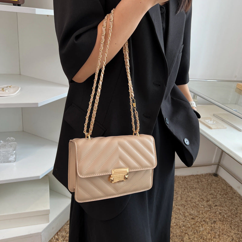 Wholesale Fashion Diamond Embroidery Crossbody Bag Chain Shoulder Small Square Bag