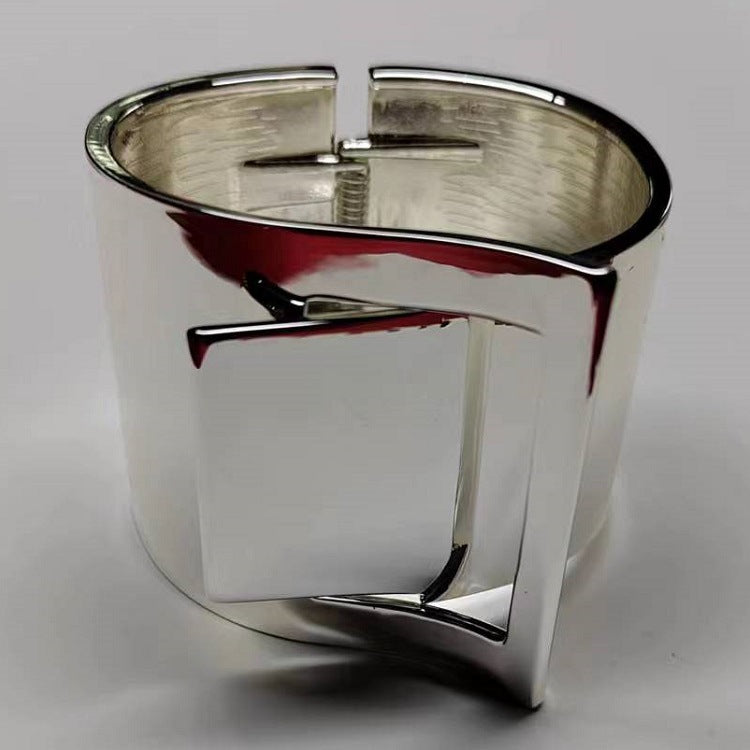 Wholesale Exaggerated Punk Glossy Brushed Retro Electroplated Bracelet