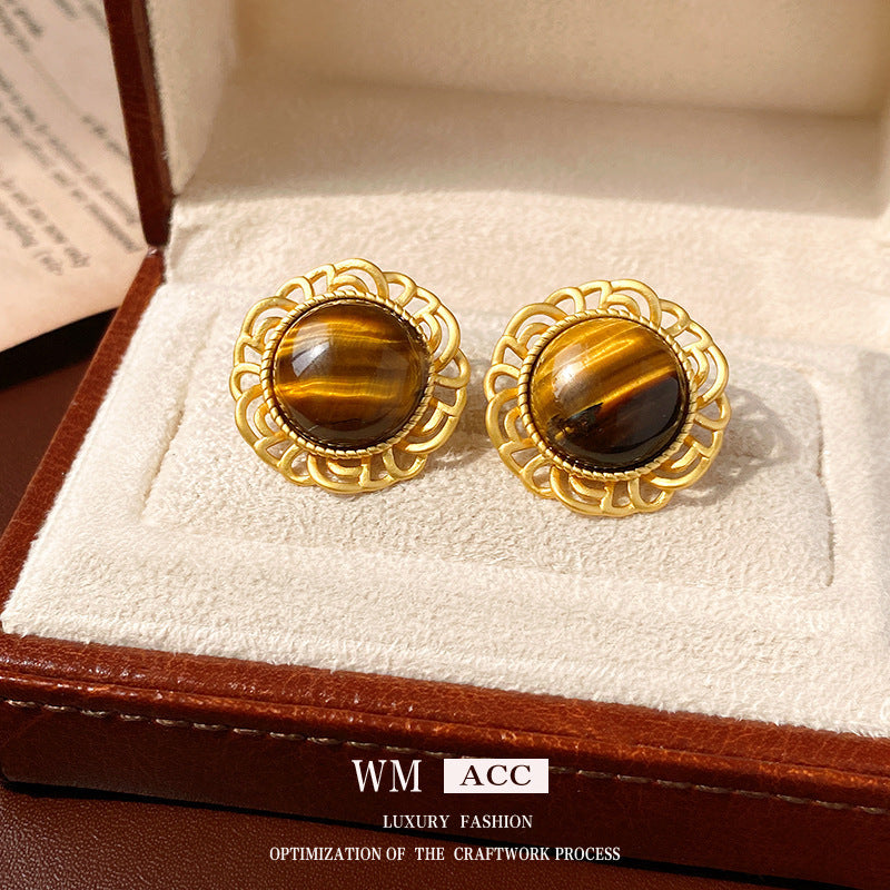 Wholesale Real Gold Electroplating Autumn and Winter Retro Fashion Temperament High-end Round Tiger Eye Stone Earrings