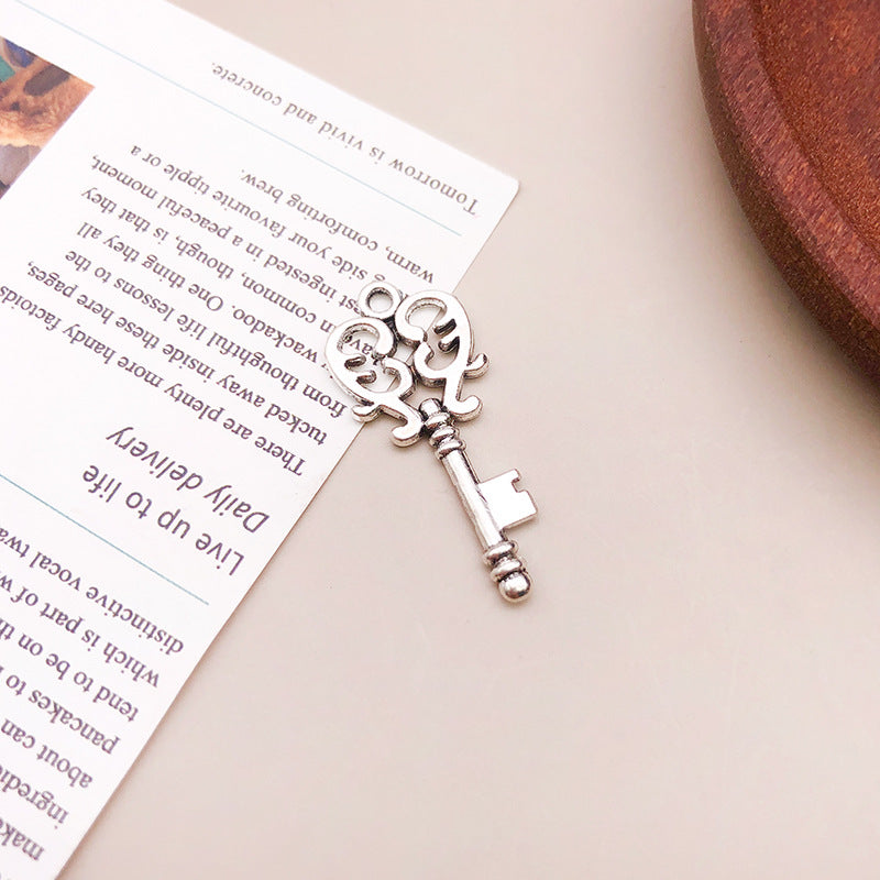 Wholesale Clover Love Small Key Alloy Handmade Beaded Necklace Bracelet Pendant