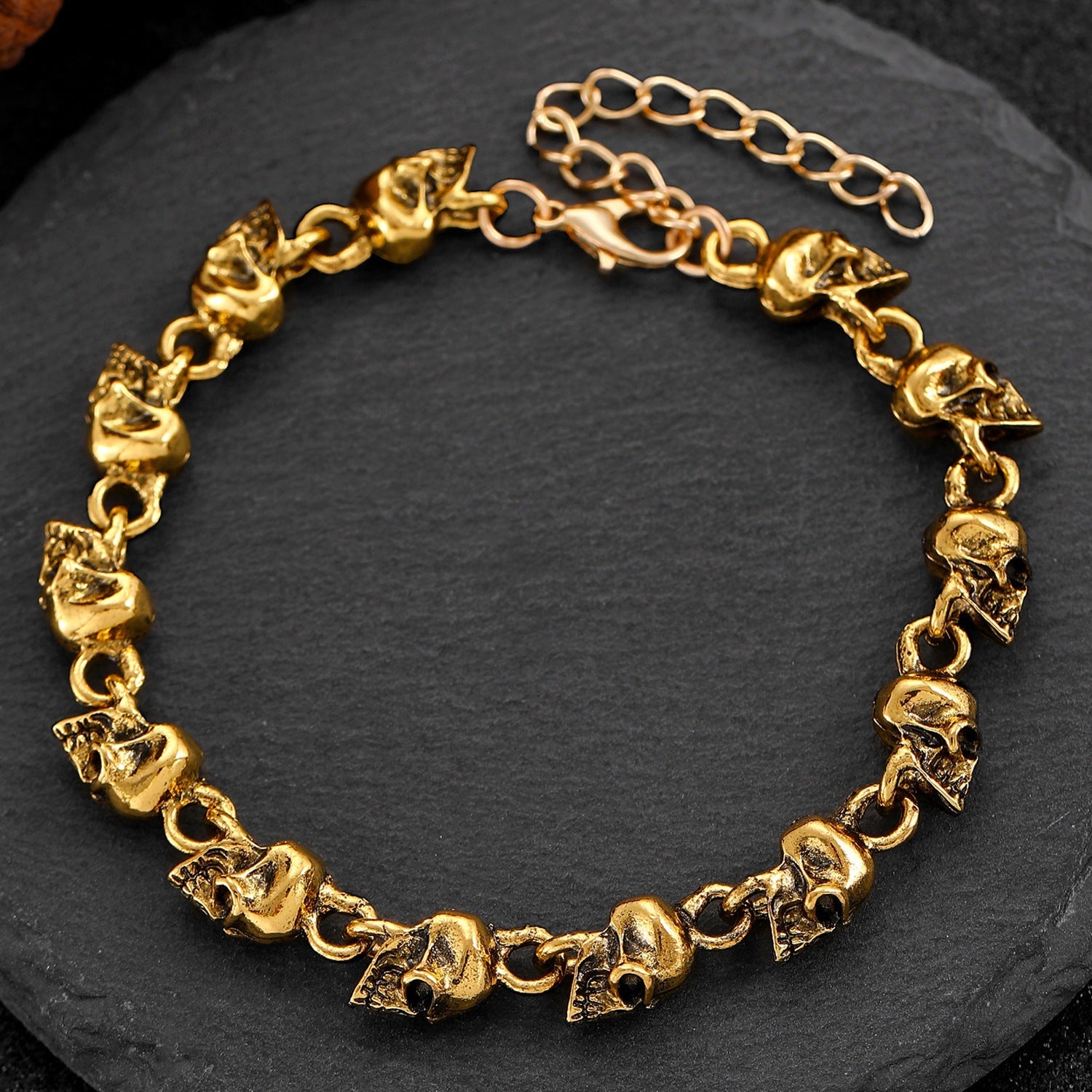 Wholesale  Men' s Retro Skull Alloy   Bracelet