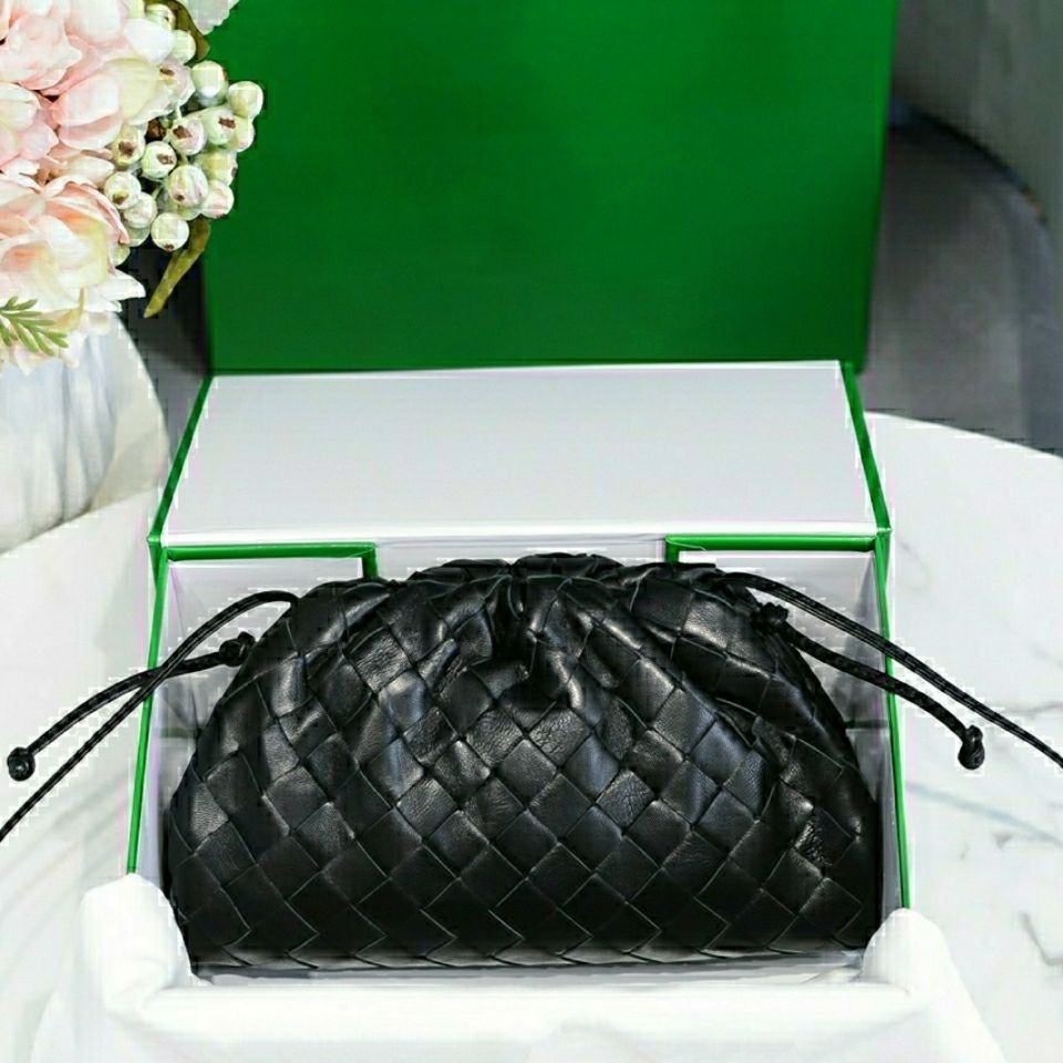 Wholesale Cloud Gold Soft Leather Pleated Dumpling Clutch Bag