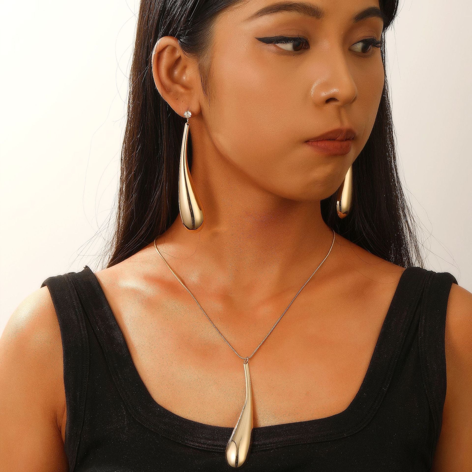 Wholesale Exaggerated Punk Style Big Water Drop Fashion Earrings