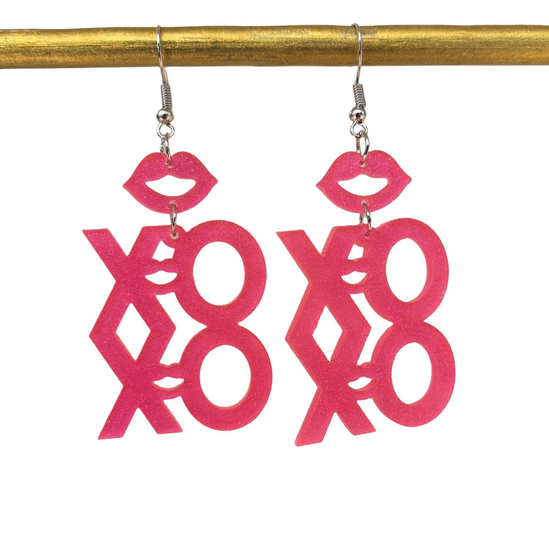 Wholesale Hollow Lips XOXO English Letter Valentine' s Day Acrylic Earrings