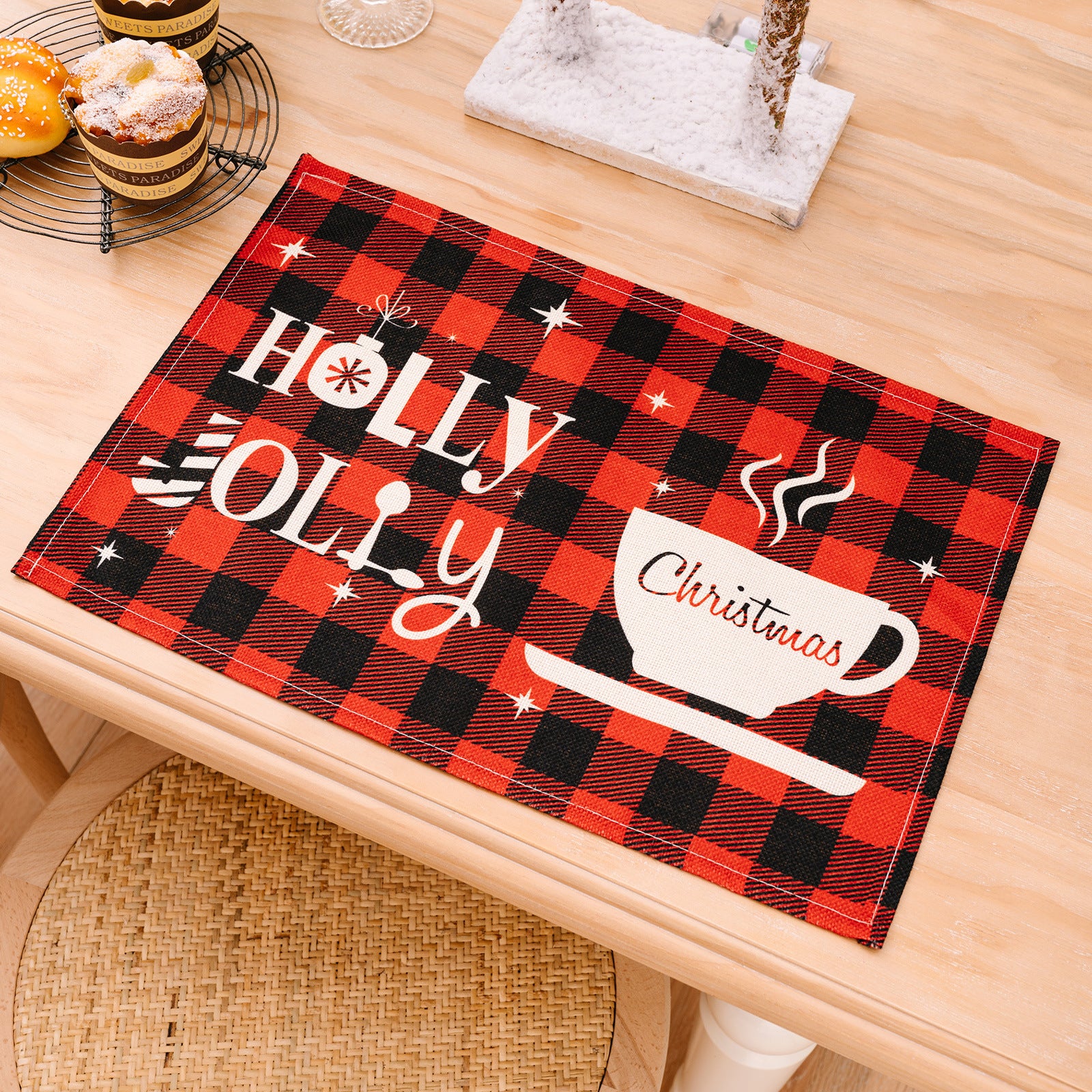 Wholesale Christmas New Santa Claus Fabric Knife and Fork Set Christmas Table Decoration Red and Black Plaid Printing Mat