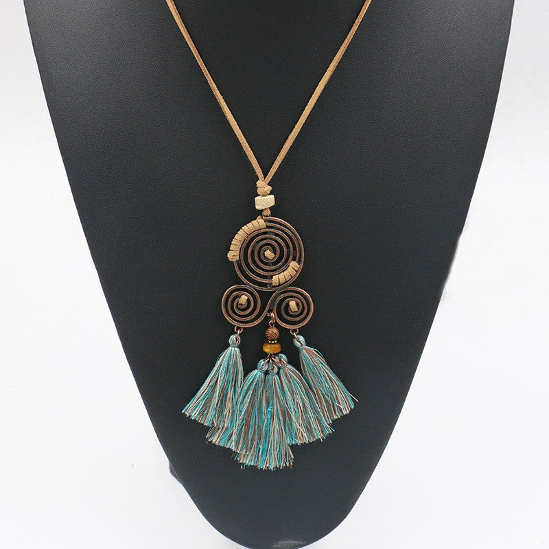 Wholesale Bohemian Tassel Flower Pendant Long Alloy Necklace