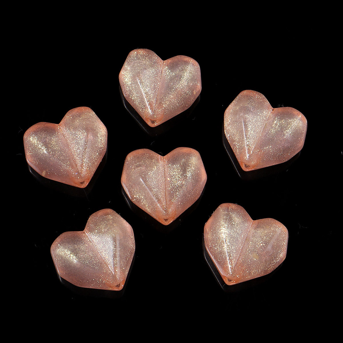 Wholesale Random 100pcs luminous colored cut three-dimensional heart-shaped acrylic beads