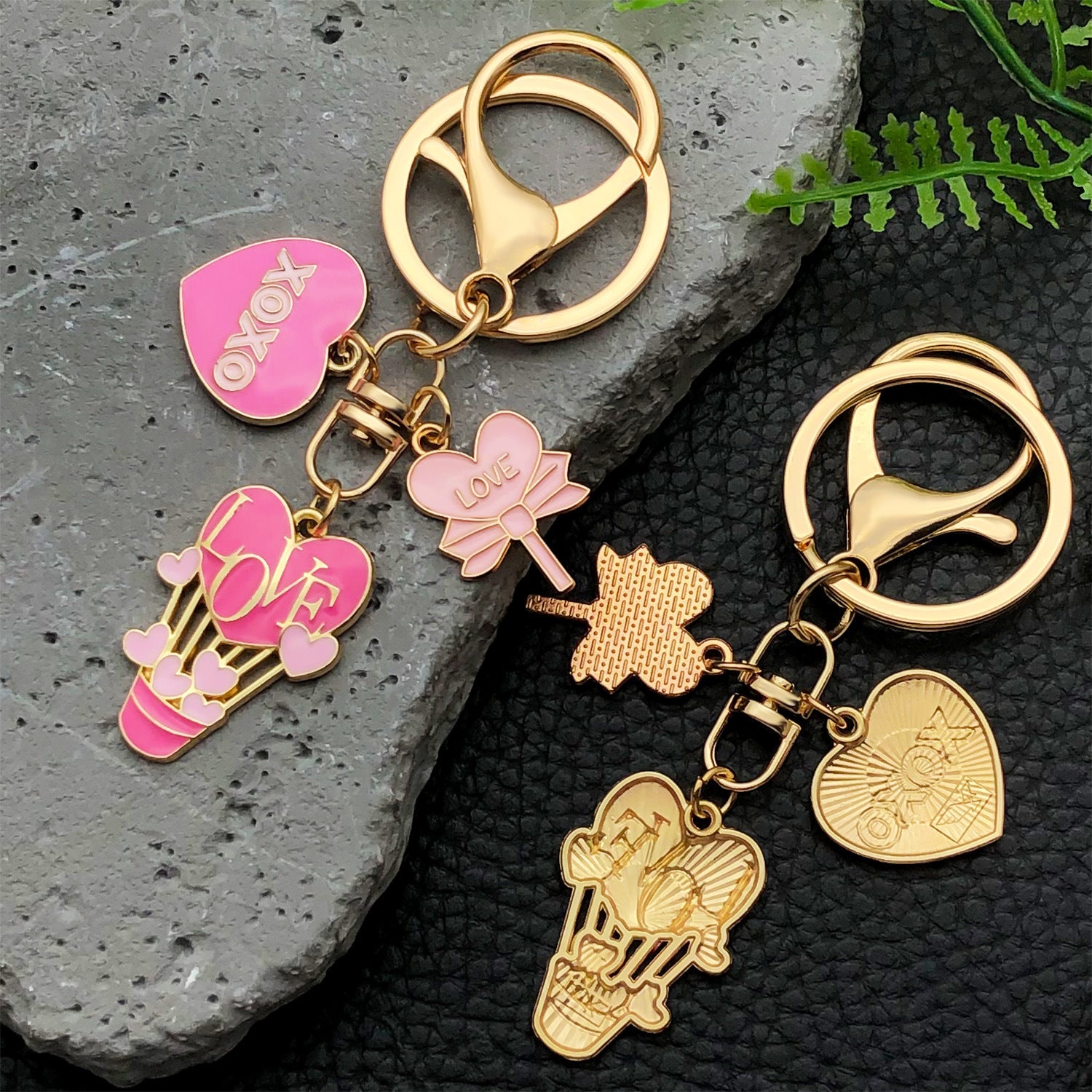 Wholesale  Valentine' s Day Oil Dripping Pink Love Heart Keychain