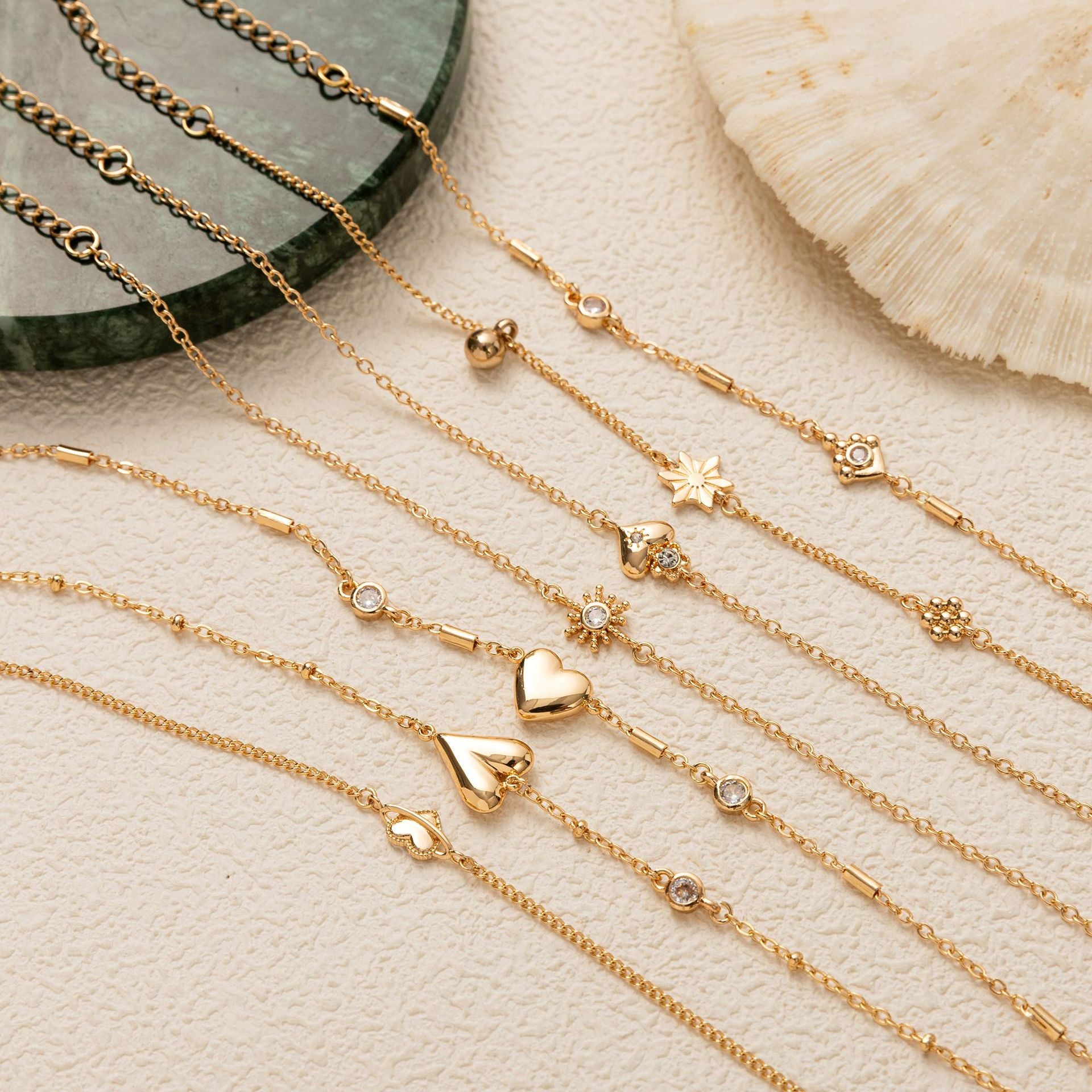 Wholesale jewelry light luxury style love plating zircon gold plated adjustable bracelet