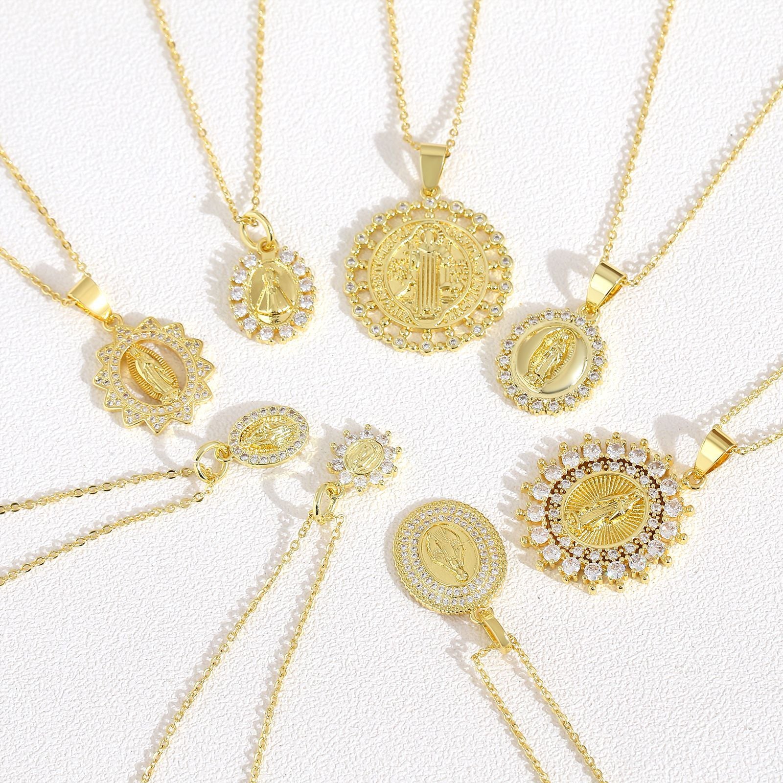 Wholesale Diamond encrusted round card character choker necklace