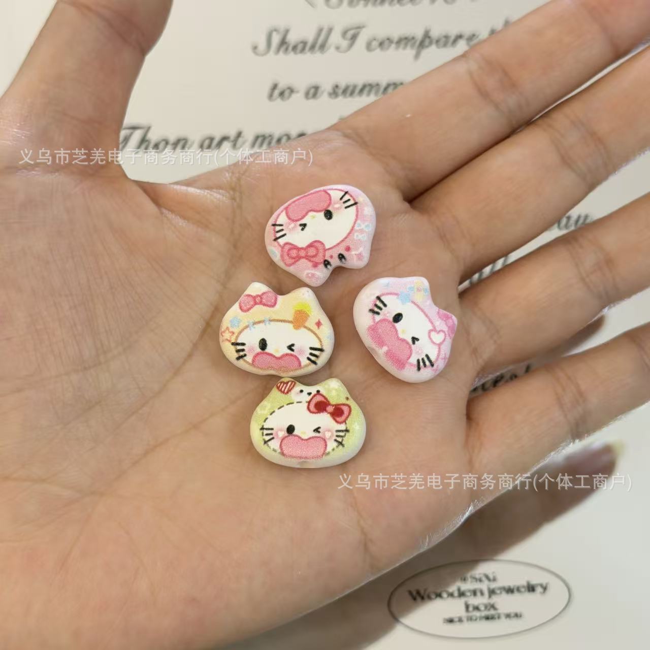 Wholesale 10pcs Cartoon Cute Relief Cat Head Acrylic Beads OLY Exclusive