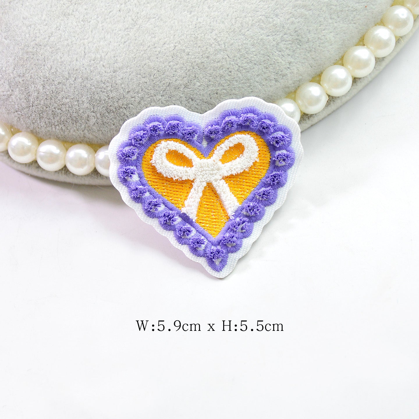 Wholesale Chic Pink Sequin Butterfly Embroidered Patch Felt Base DIY Sewing Decorative For Clothing Towels And Home Decor